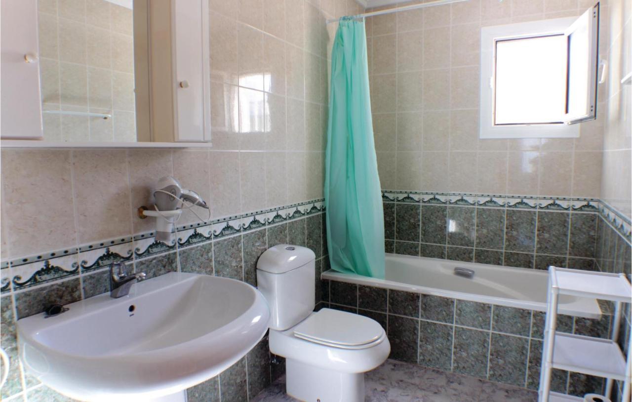 Beautiful Home In Gran Alacant With Kitchen Санта-Пола Екстер'єр фото
