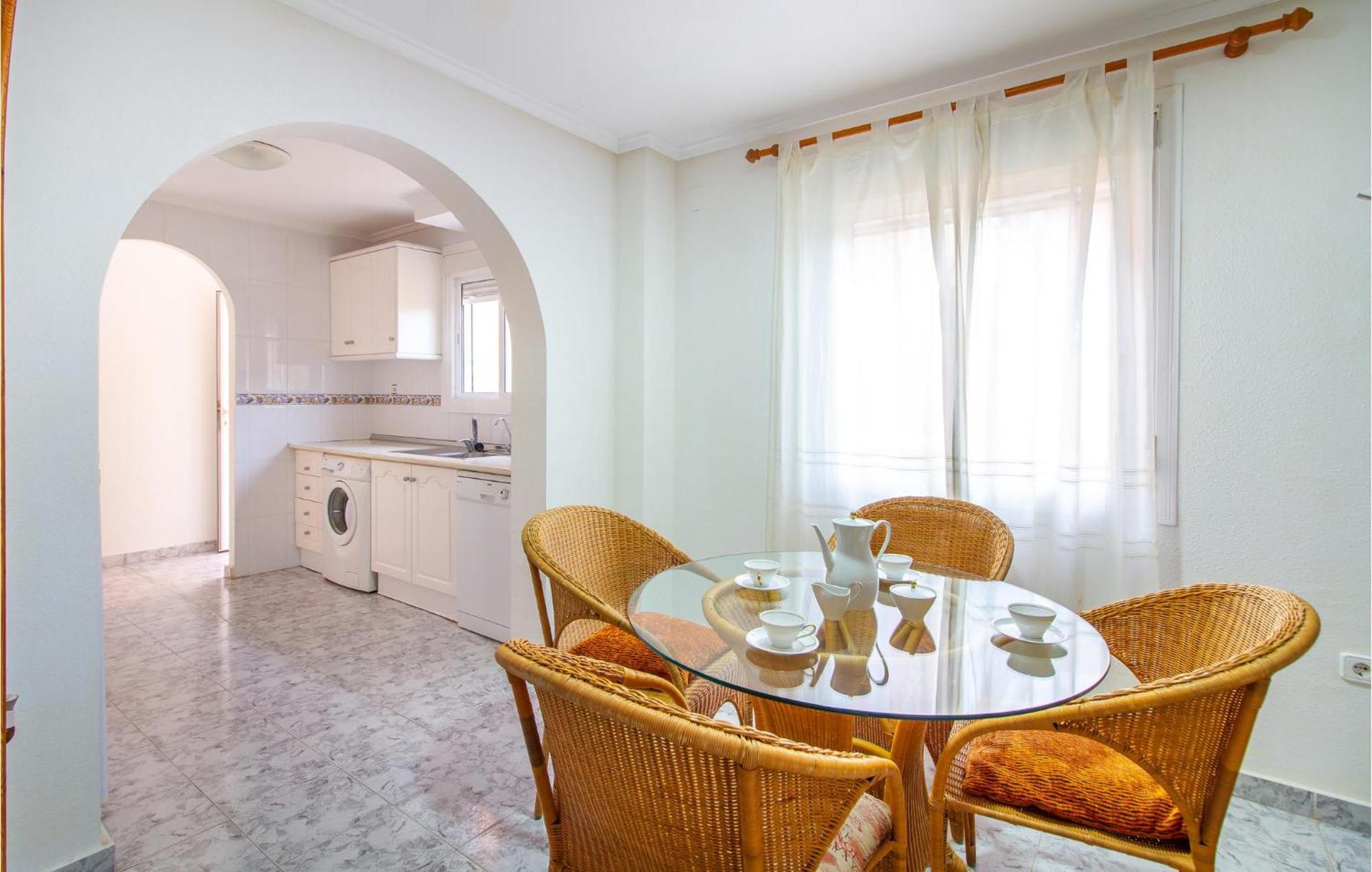 Beautiful Home In Gran Alacant With Kitchen Санта-Пола Екстер'єр фото