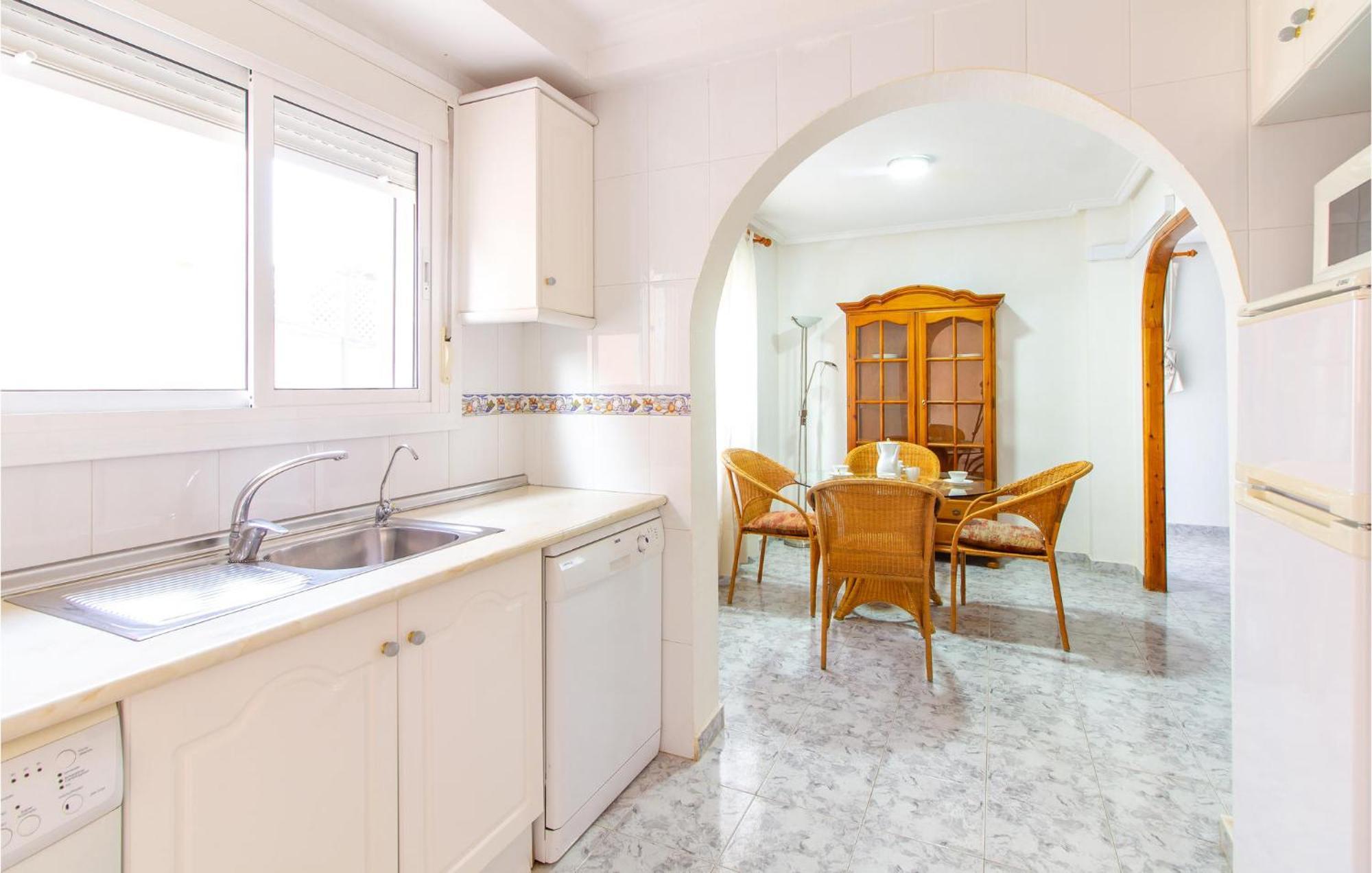 Beautiful Home In Gran Alacant With Kitchen Санта-Пола Екстер'єр фото